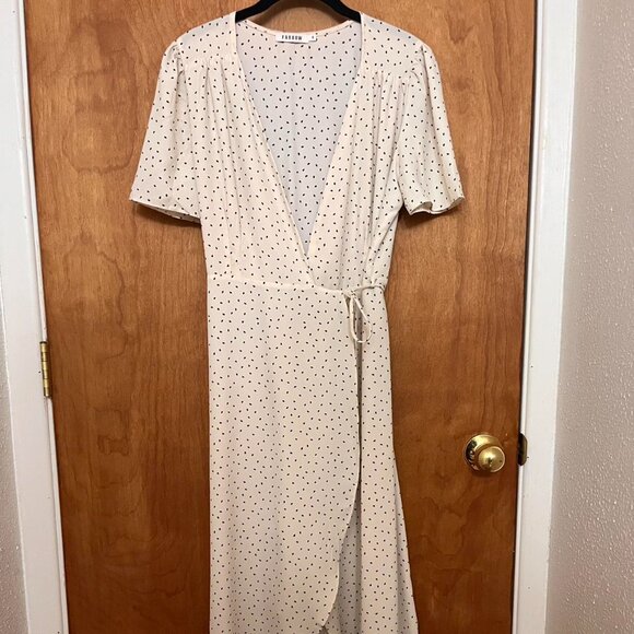 Farrow Cream‎ Polka Dot Midi Cap Sleeve Tie Wrap Dress Size Medium - Picture 3 of 8
